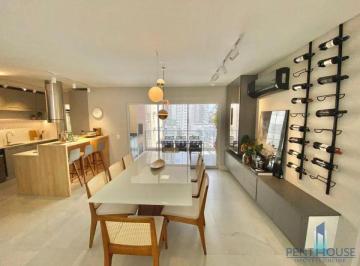 Apartamento · 130m² · 3 Quartos · 2 Vagas · Apartamento em Pioneiros, Balneário Camboriú/SC de 130m² 3 quartos à venda por R$ 3.200.000,00
