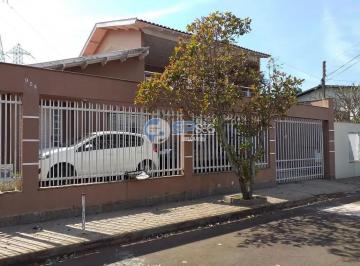Casa · 430m² · 5 Quartos · 3 Vagas · Casa em Caravelle, Londrina/PR de 430m² 5 quartos à venda por R$ 800.000,00