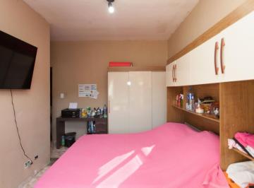 d4c21a4d-6d8f-4e25-b639-e95119c47af3 · Confortável sobrado para venda em Vila Mirante com 2 quartos, sendo 1 suíte, 69m²