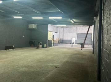 Comercial · 250m² · 1 Quarto · Galpão Comercial para Locação na Vila Mogilar – 250 m²