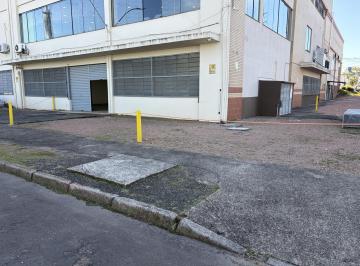 Comercial · 537m² · 1 Quarto · 99 Vagas · Depósito com 537 m2 com 100 vagas dde estacionamento