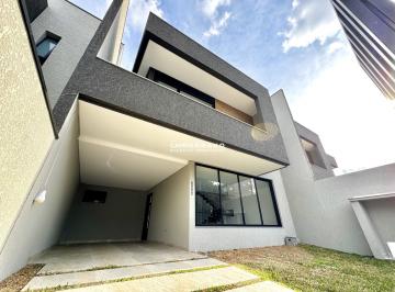 Casa · 206m² · 3 Quartos · 2 Vagas · Sobrado Triplex com 3 Suítes e 2 Vagas no Centro de São José dos Pinhais
