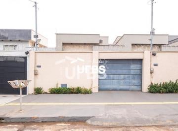 Casa · 109m² · 3 Quartos · 2 Vagas · Casa Térrea no Bairro Cardoso