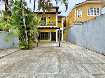 Casa de 4 quartos, Rio de Janeiro · CASA em Vargem Grande, no Condomínio Rancho Itaúna, na Rua Lagoa Bonita,