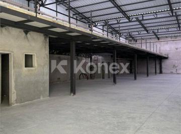 Comercial · Galpão à venda com 3300 m² em Cambuci, São Paulo.