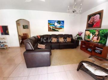 Casa · Casa à venda com 3 quartos em Olivença, Ilhéus