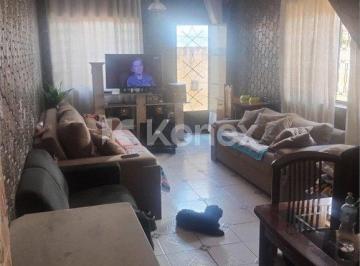 Casa · Sobrado à venda com 3 quartos em Bortolândia, São Paulo