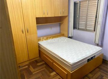 Casa · Sobrado à venda com 3 quartos em Parque dos Bancários, São Paulo