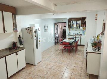 Casa · Sobrado à venda com 4 quartos em Conjunto Residencial Santa Terezinha, São Paulo