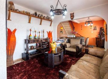 Casa · Sobrado à venda com 4 quartos em Vila Marina, São Paulo