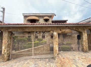 Casa · Sobrado à venda com 3 quartos em Vila Basileia, São Paulo