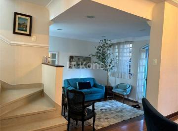 Casa · Sobrado à venda com 3 quartos em Mirandópolis, São Paulo
