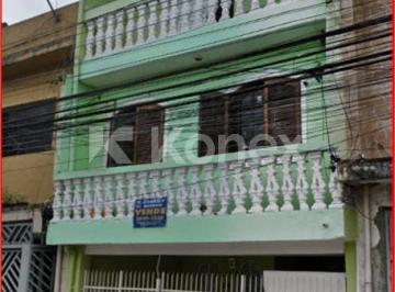 Casa · Sobrado à venda com 5 quartos em Jardim Julieta, São Paulo