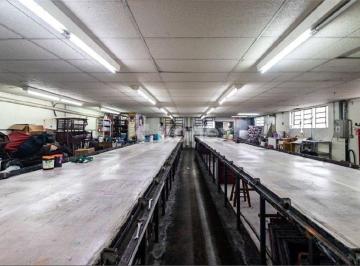 Comercial · Prédio inteiro à venda com 500 m² em Vila Nova Manchester, São Paulo