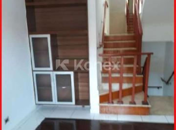 Casa · Sobrado à venda com 3 quartos em Lar São Paulo, São Paulo