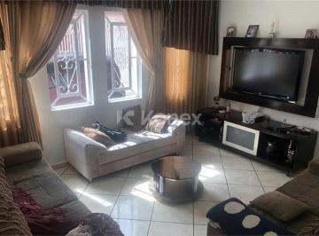 Casa · Sobrado à venda com 3 quartos em Santa Maria, Santo André