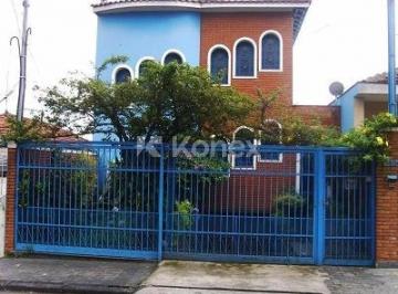 Casa · Sobrado à venda com 4 quartos em Vila Baruel, São Paulo
