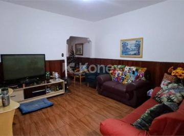 Casa · Sobrado à venda com 5 quartos em Bom Retiro, São Paulo
