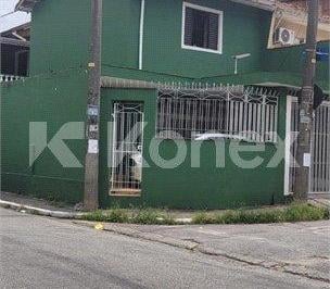 Casa · Sobrado à venda com 3 quartos em Vila Itapegica, Guarulhos