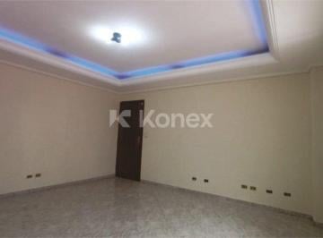 Casa · Sobrado à venda com 3 quartos em Vila Basileia, São Paulo