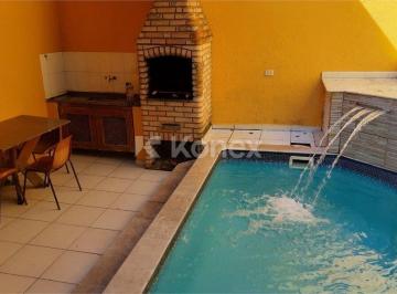 Casa · Sobrado à venda com 5 quartos em Gaivota, Itanhaém