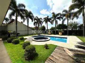 Casa · Casa em Condomínio à venda com 350 m² em Jardim Santa Rosa, Itatiba