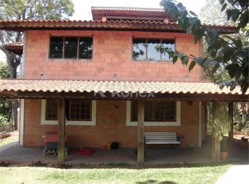 Casa · Sobrado à venda com 3 quartos em Cantareira, Mairiporã