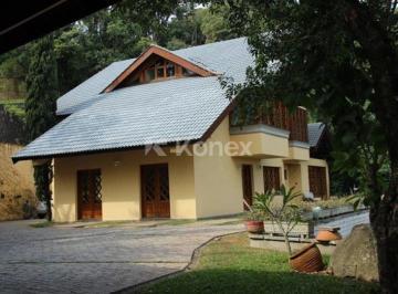 Casa · Sobrado à venda com 7 quartos em Centro, Mairiporã