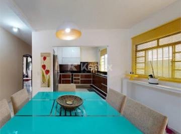 Comercial · Casa comercial à venda com 230 m² em Jardim Petrópolis, São José dos Campos