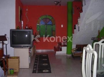 Casa · Sobrado à venda com 2 quartos em Sítio do Mandaqui, São Paulo