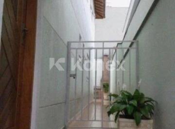 Casa · Sobrado à venda com 3 quartos em Vila Pita, São Paulo