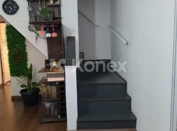 Casa · Sobrado à venda com 3 quartos em Vila Nhocune, São Paulo