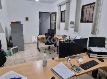 Casa · Sobrado à venda com 4 quartos em Jardim Rossin, São Paulo