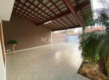 Casa · Casa à venda com 3 quartos em Jardim Brogotá, Atibaia