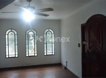 Casa · Sobrado à venda com 3 quartos em Vila Romero, São Paulo