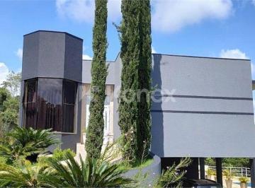 Casa · Sobrado à venda com 4 quartos em Ouro Fino, Santa Isabel