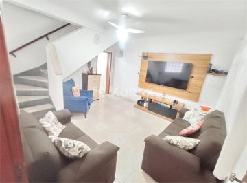 Casa · Sobrado à venda com 3 quartos em Vila Dalila, São Paulo