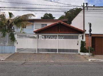Casa · Sobrado à venda com 3 quartos em Jardim Rizzo, São Paulo