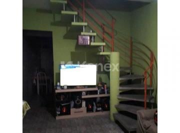 Casa · Sobrado à venda com 2 quartos em Vila Quintino, Carapicuíba