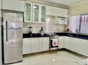 Casa · Sobrado à venda com 4 quartos em Represa, Ribeirão Pires