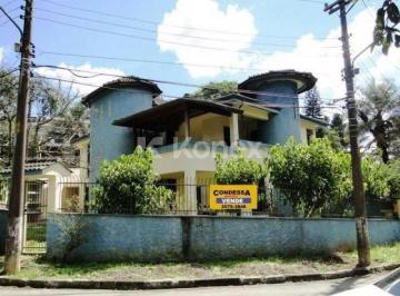 Casa · Sobrado à venda com 3 quartos em Jardim Ibiratiba, São Paulo