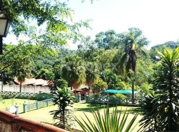Casa · Casa em Condomínio à venda com 5 quartos em Portão, Atibaia