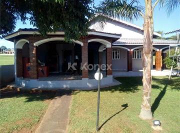 Casa · Casa em Condomínio à venda ou para alugar com 4 quartos em Centro, Arandu