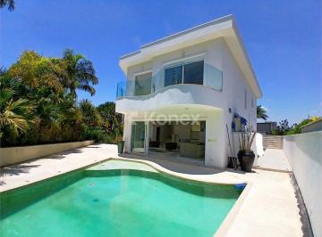 Casa · Casa em Condomínio à venda ou para alugar com 3 quartos em Tamboré, Barueri
