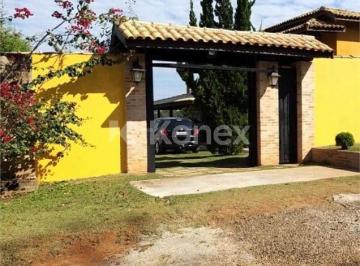 Rural · Chácara à venda com 4 quartos em Batatuba, Piracaia