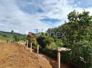Terreno · Terreno à venda com 800 m² em Área Rural de Joanópolis, Joanópolis