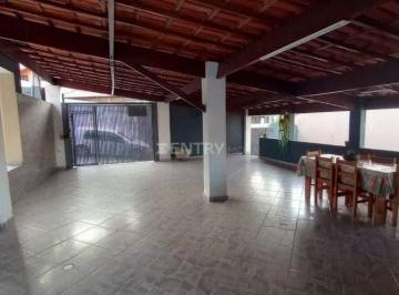 Casa · 215m² · 4 Quartos · 4 Vagas · EXCELENTE CASA TERREA