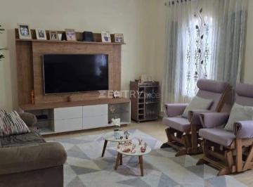 Casa · 325m² · 3 Quartos · 5 Vagas · Casa com 3 quartos, Vila Josefina - Jundiaí