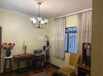 Casa · Sobrado à venda com 3 quartos em Vila Santos, São Paulo