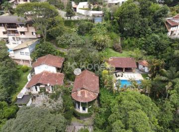 Casa · Casa à venda com 3 quartos em Caraguatá, Mairiporã